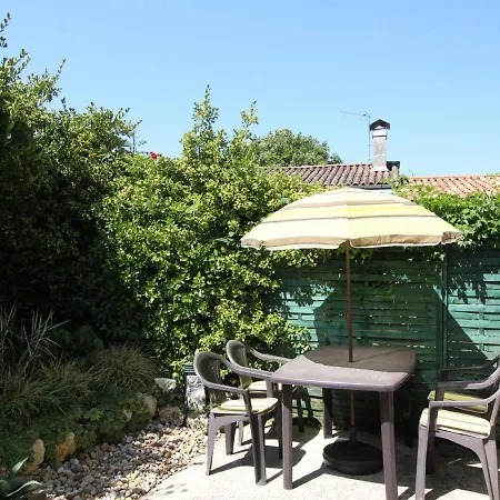 Holiday home Blanquefort, 3 Pieces, 4 Personnes - Fr-1-440-11 Blanquefort (Gironde)
